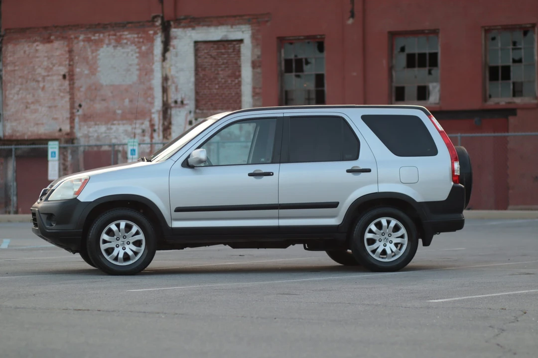 2006 Honda CR-V 2nd Gen - Image 15 of 31