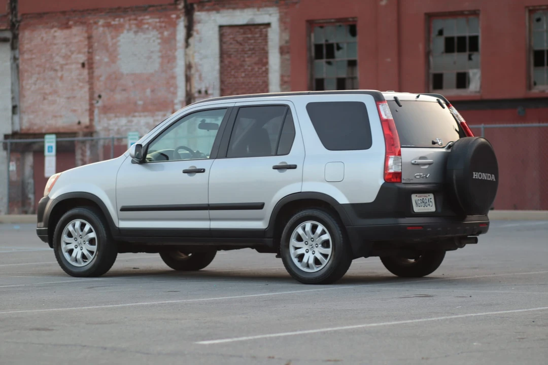 2006 Honda CR-V 2nd Gen - Image 27 of 31
