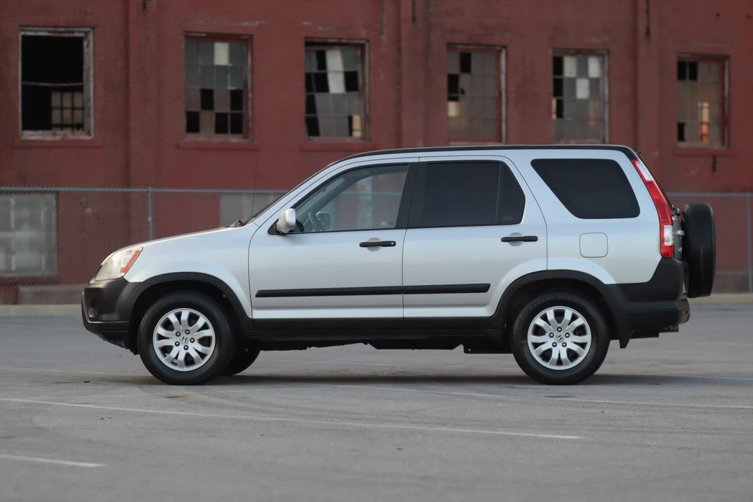 2006 Honda CR-V 2nd Gen - Image 17 of 31