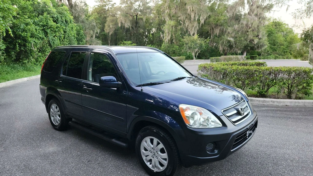 2006 Honda CR-V 2nd Gen - Image 9 of 31