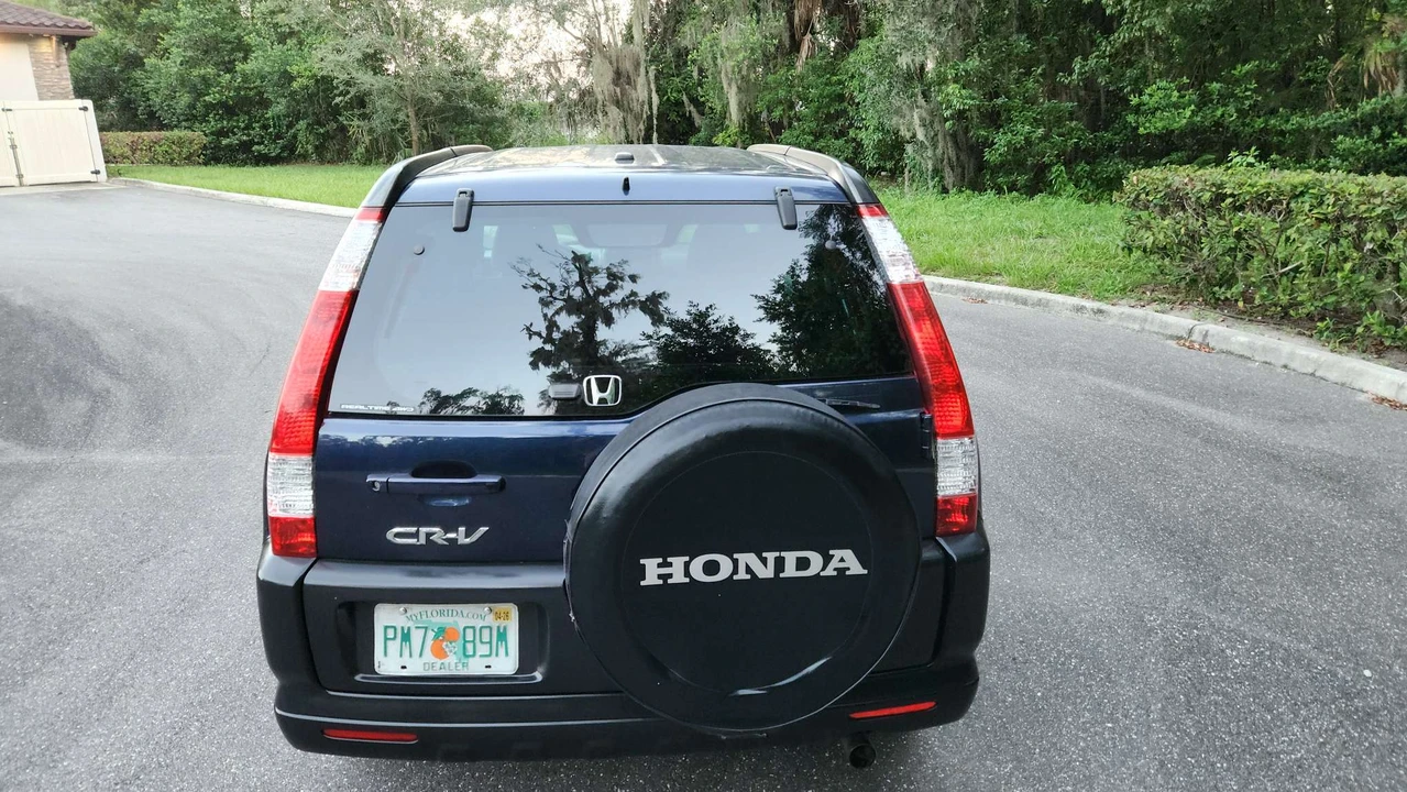 2006 Honda CR-V 2nd Gen - Image 16 of 31