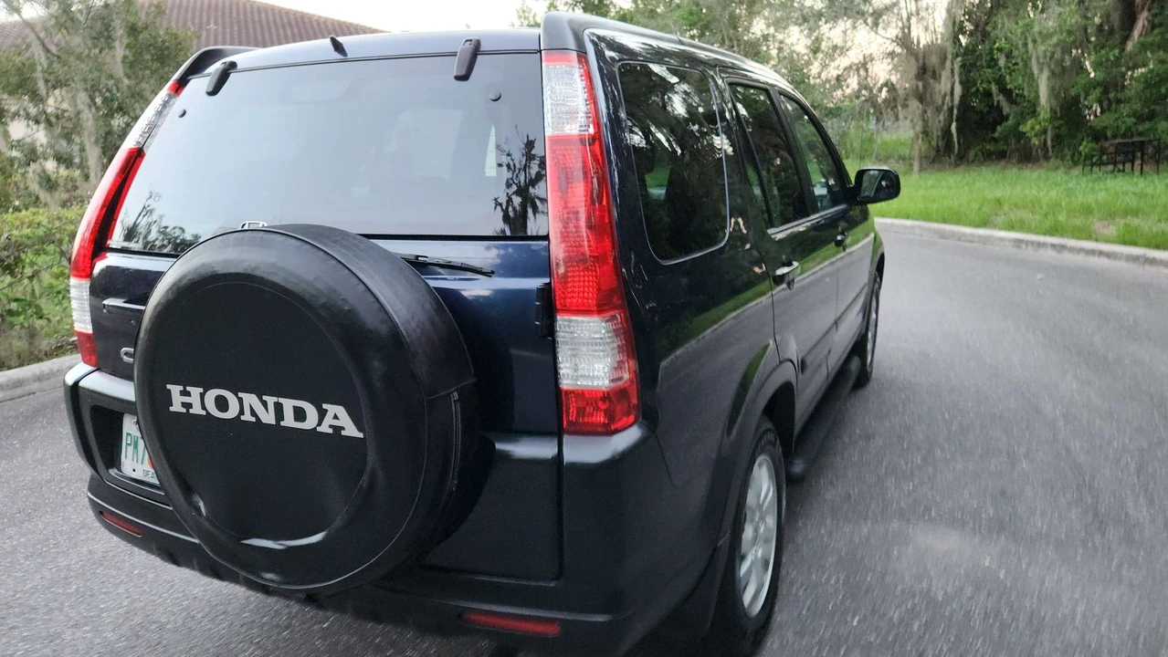 2006 Honda CR-V 2nd Gen - Image 15 of 31