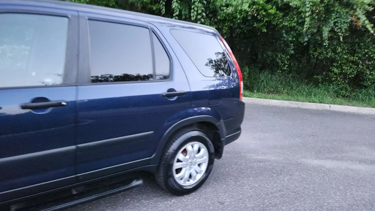 2006 Honda CR-V 2nd Gen - Image 21 of 31