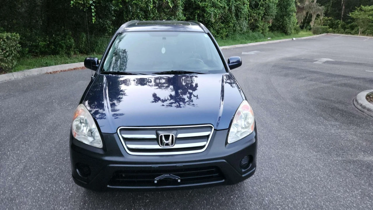 2006 Honda CR-V 2nd Gen - Image 5 of 31