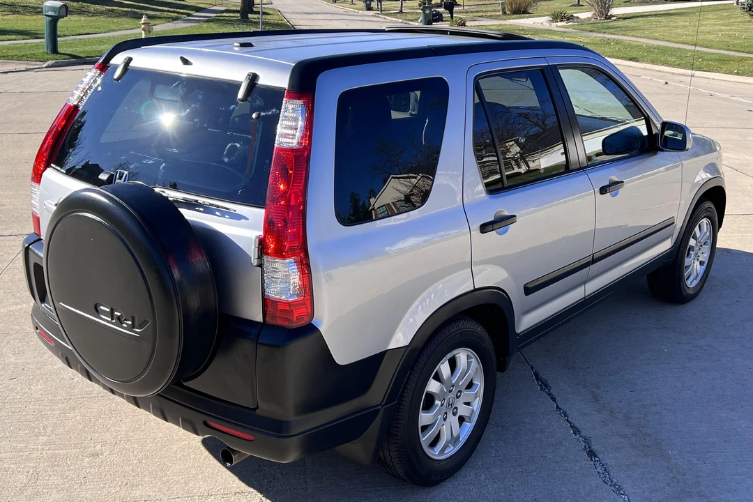 2006 Honda CR-V 2nd Gen - Image 4 of 5