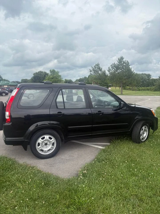 2006 Honda CR-V 2nd Gen - Image 6 of 18