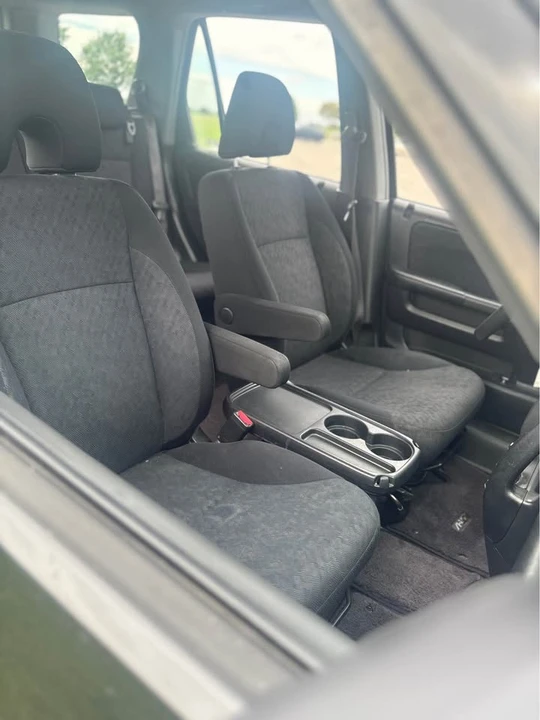 2006 Honda CR-V 2nd Gen - Image 11 of 18