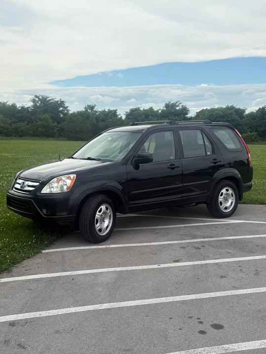 2006 Honda CR-V 2nd Gen - Image 3 of 18