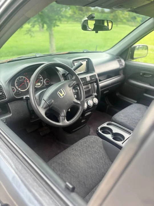 2006 Honda CR-V 2nd Gen - Image 10 of 18