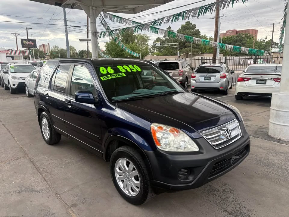 2006 Honda CR-V 2nd Gen - Image 3 of 15