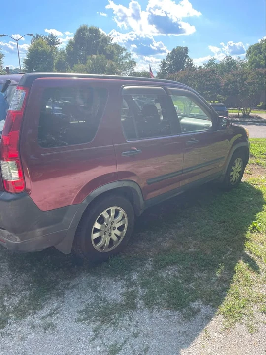 2006 Honda CR-V 2nd Gen - Image 3 of 7