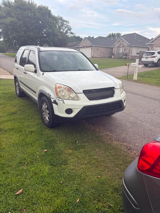 2006 Honda CR-V 2nd Gen - Image 2 of 5