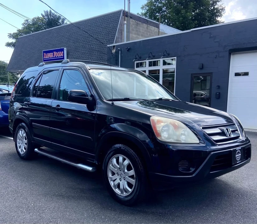 2006 Honda CR-V 2nd Gen - Image 2 of 3