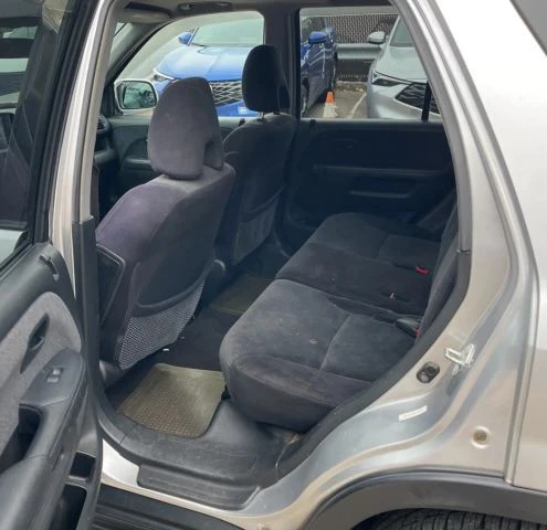 2006 Honda CR-V 2nd Gen - Image 12 of 16