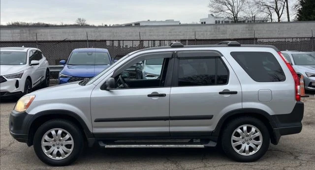 2006 Honda CR-V 2nd Gen - Image 4 of 16