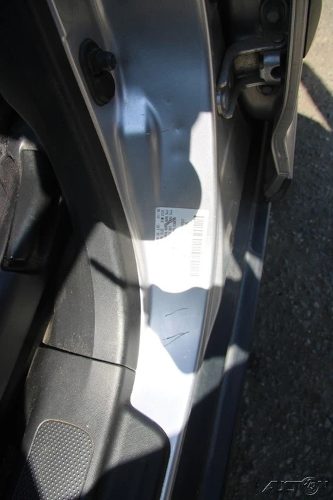2006 Honda CR-V 2nd Gen - Image 11 of 21