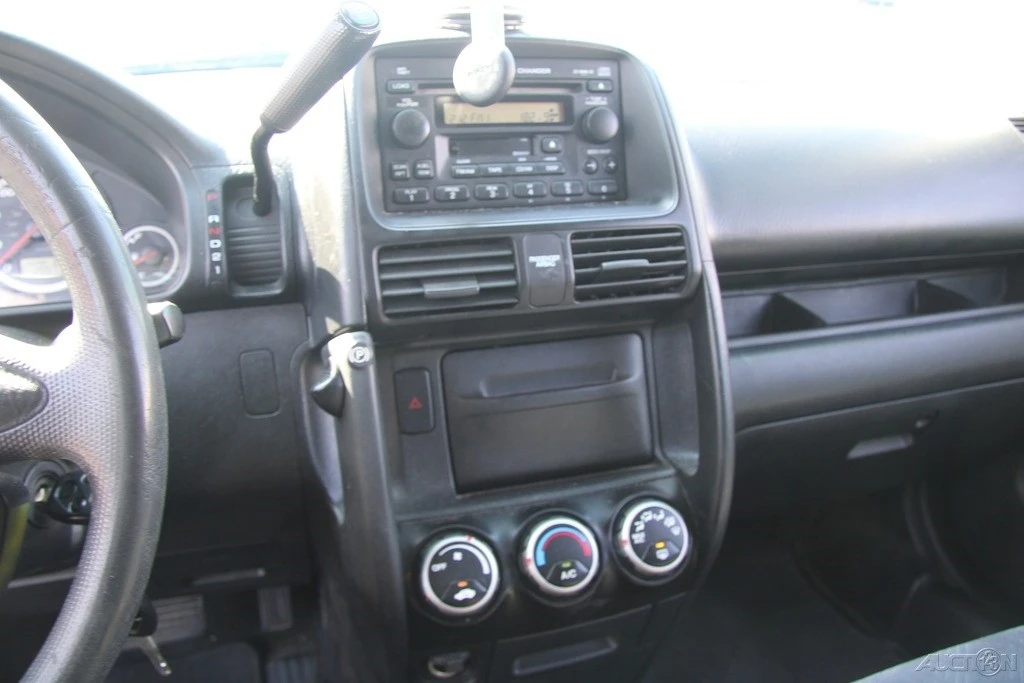 2006 Honda CR-V 2nd Gen - Image 17 of 21