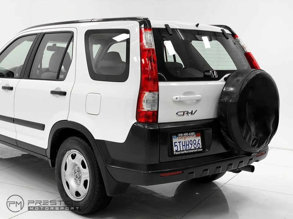 2006 Honda CR-V 2nd Gen - Image 10 of 12
