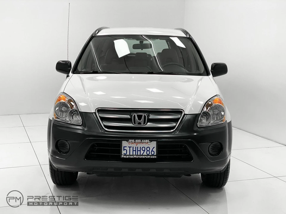 2006 Honda CR-V 2nd Gen - Image 2 of 12
