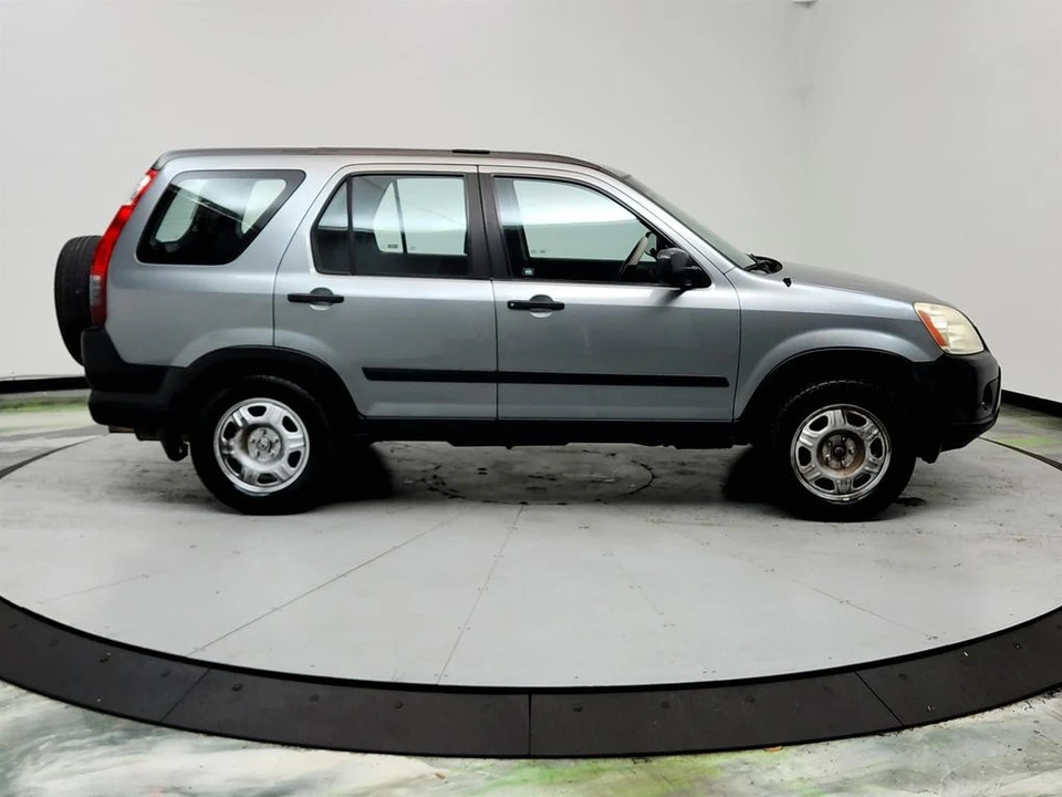 2006 Honda CR-V 2nd Gen - Image 4 of 21