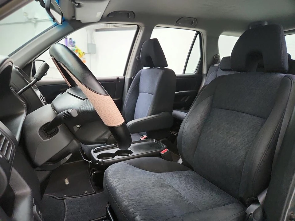 2006 Honda CR-V 2nd Gen - Image 14 of 21