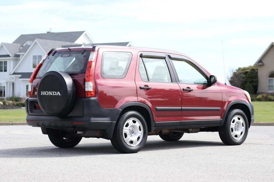 2006 Honda CR-V 2nd Gen - Image 10 of 31