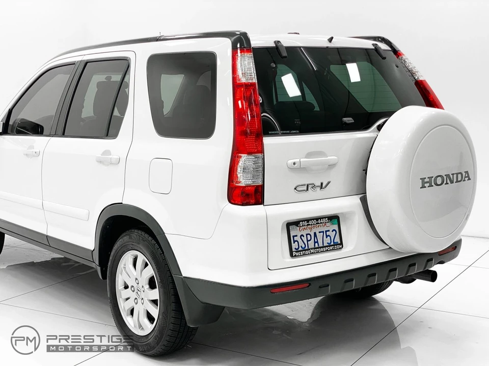2006 Honda CR-V 2nd Gen - Image 10 of 12