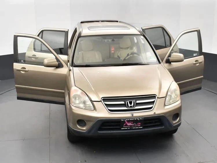 2006 Honda CR-V 2nd Gen - Image 10 of 12
