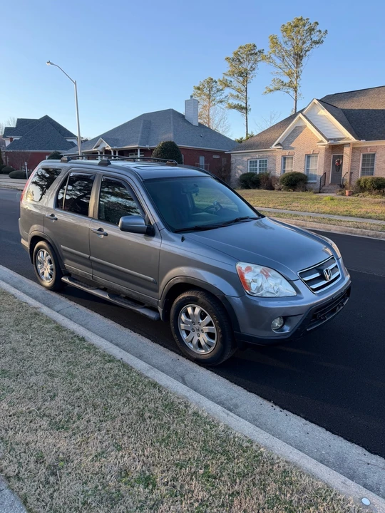 2006 Honda CR-V 2nd Gen - Image 2 of 10