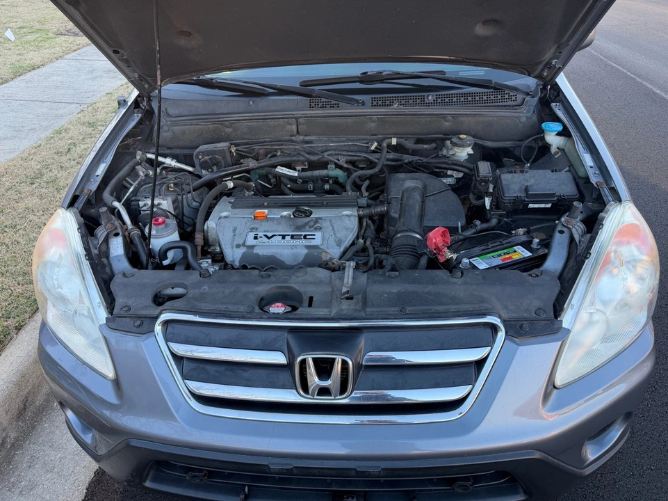 2006 Honda CR-V 2nd Gen - Image 5 of 10