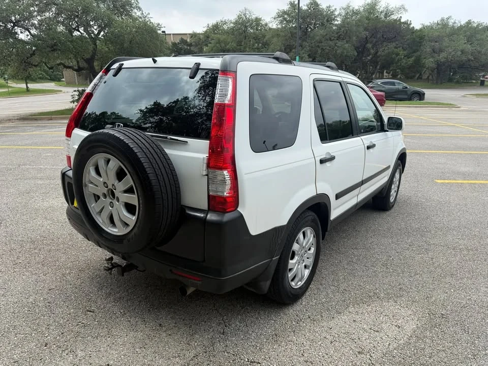 2006 Honda CR-V 2nd Gen - Image 5 of 15