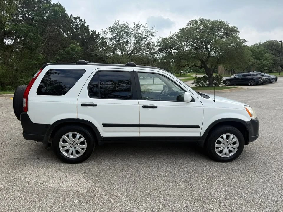 2006 Honda CR-V 2nd Gen - Image 4 of 15