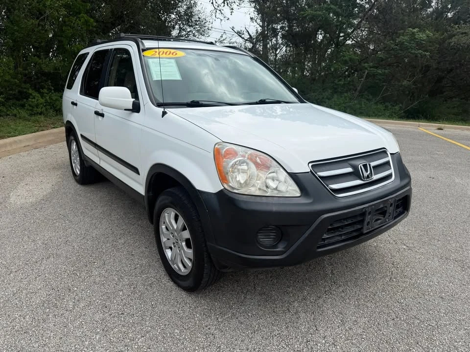 2006 Honda CR-V 2nd Gen - Image 3 of 15