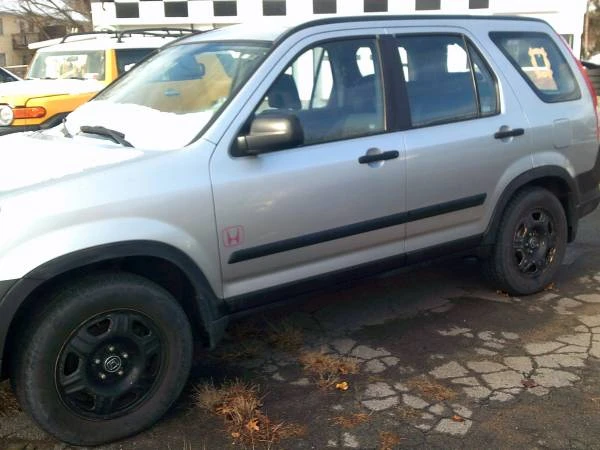 2006 Honda CR-V 2nd Gen - Image 2 of 3