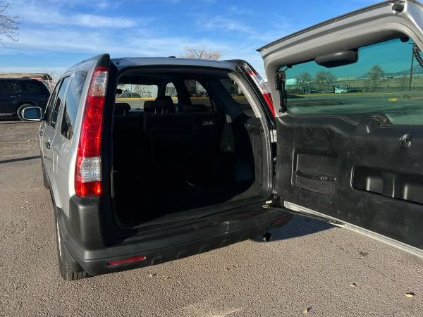 2006 Honda CR-V 2nd Gen - Image 12 of 16