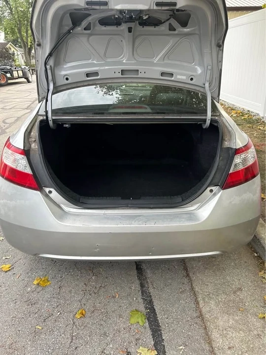 2006 Honda Civic 8th Gen - Image 6 of 9