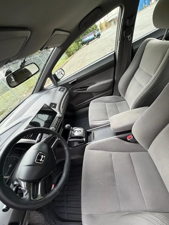 2006 Honda Civic 8th Gen - Image 11 of 13