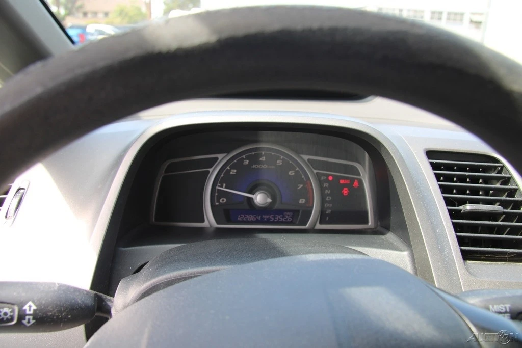 2006 Honda Civic 8th Gen - Image 17 of 21