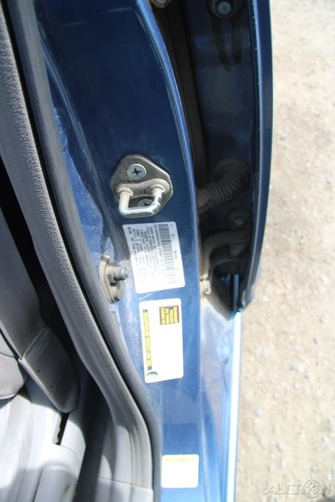 2006 Honda Civic 8th Gen - Image 13 of 21