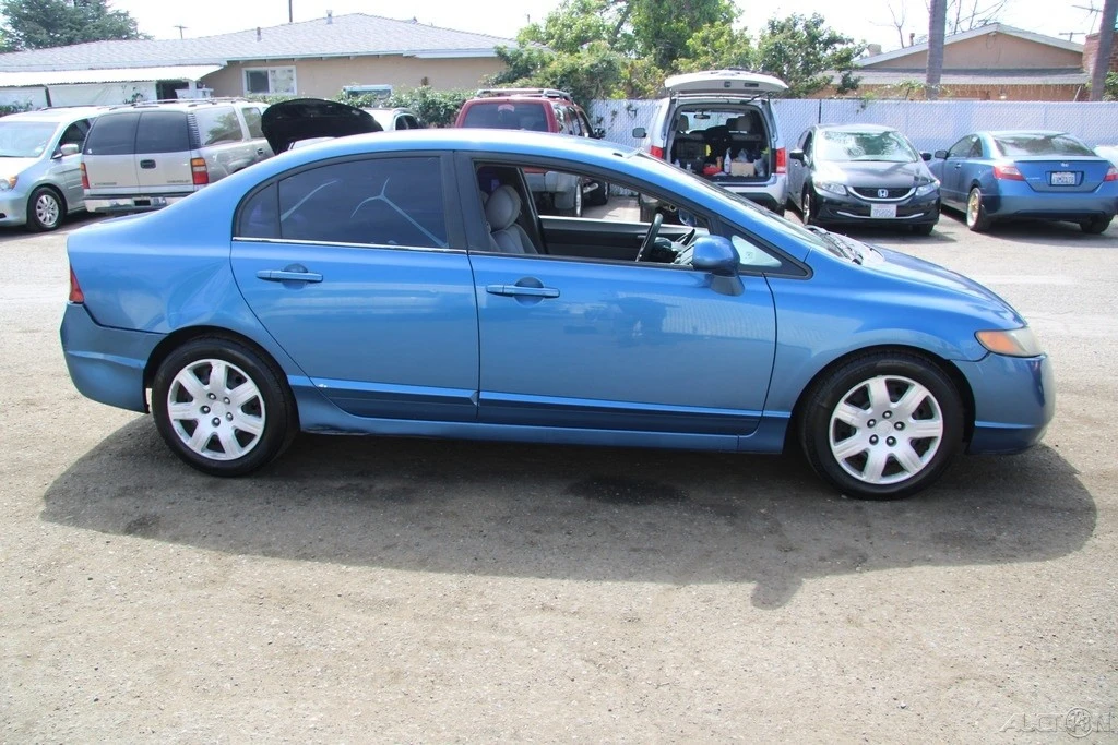 2006 Honda Civic 8th Gen - Image 8 of 21