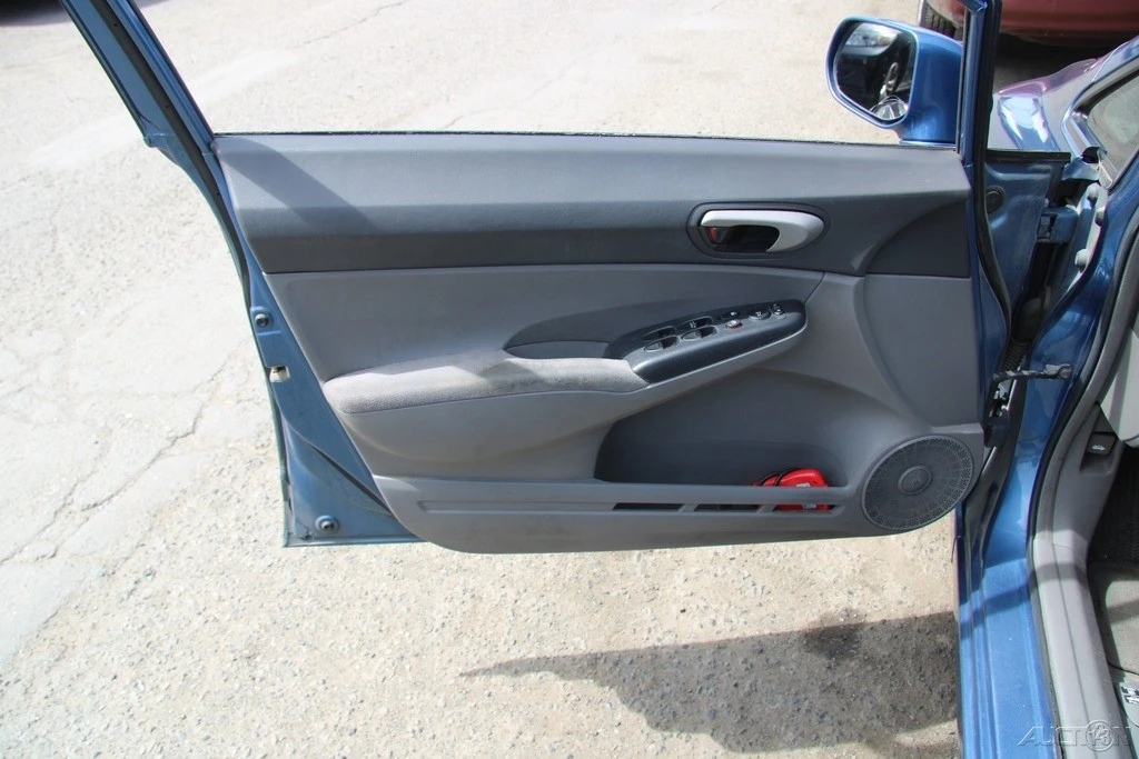 2006 Honda Civic 8th Gen - Image 14 of 21