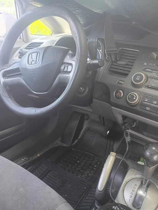 2006 Honda Civic 8th Gen - Image 2 of 3