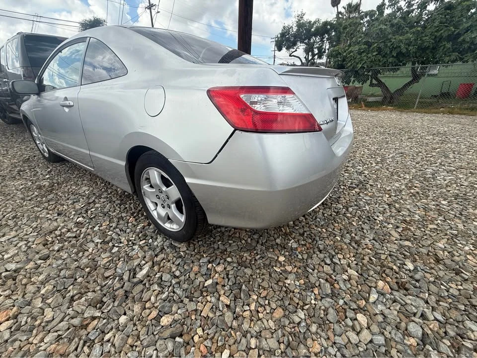 2006 Honda Civic 8th Gen - Image 4 of 6