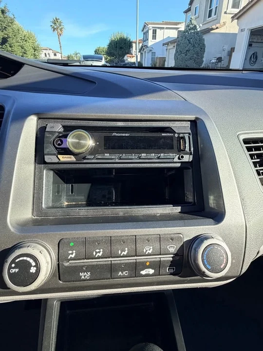 2006 Honda Civic 8th Gen - Image 6 of 10