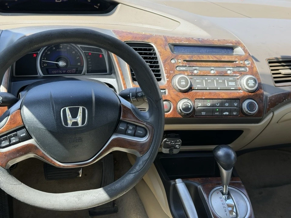 2006 Honda Civic 8th Gen - Image 8 of 18