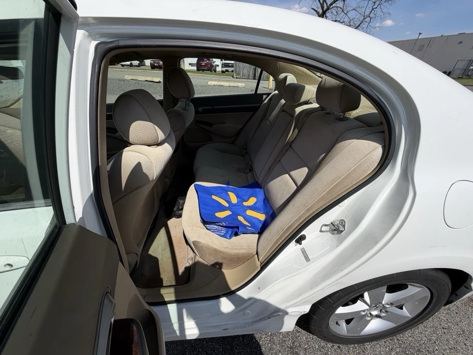 2006 Honda Civic 8th Gen - Image 15 of 18