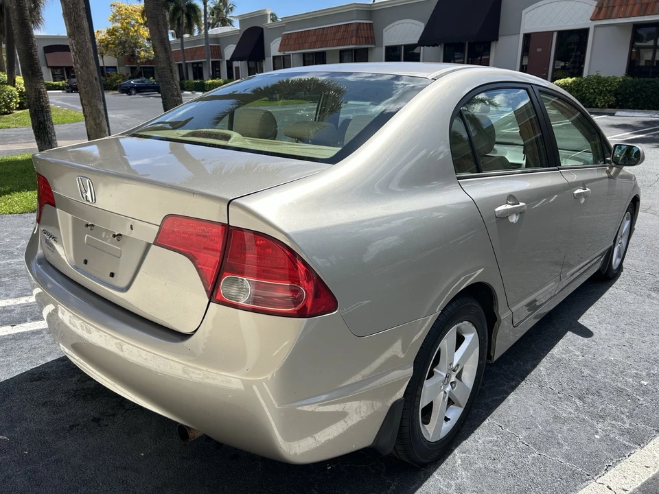 2006 Honda Civic 8th Gen - Image 9 of 17