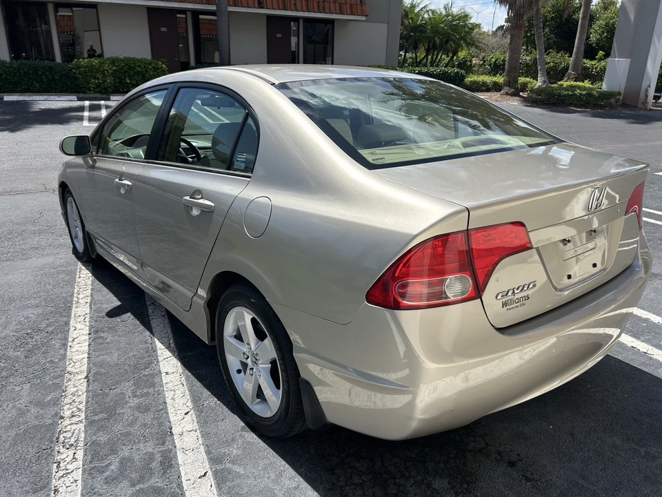 2006 Honda Civic 8th Gen - Image 8 of 17