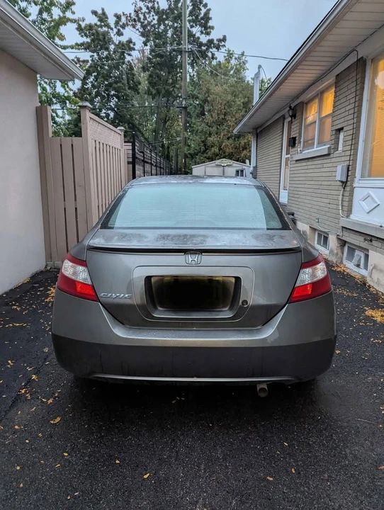 2006 Honda Civic 8th Gen - Image 2 of 10