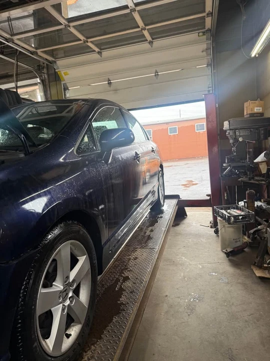 2006 Honda Civic 8th Gen - Image 2 of 4